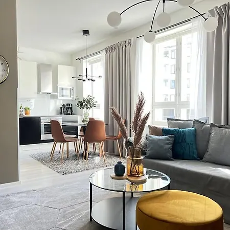 Sauna, Parking, 350mb, 65 Hdtv, Games, Dryer