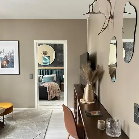 Apartment Sauna, Parking, 350mb, 65 Hdtv, Games, Dryer *